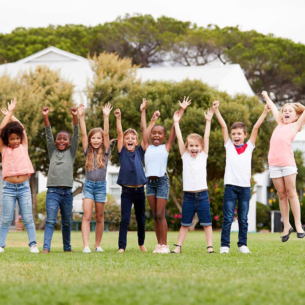 group-of-excited-elementary-school-pupils-standing-2023-11-27-05-27-43-utc.jpg group-of-excited-elementary-school-pupils-standing-2023-11-27-05-27-43-utc.jpg
